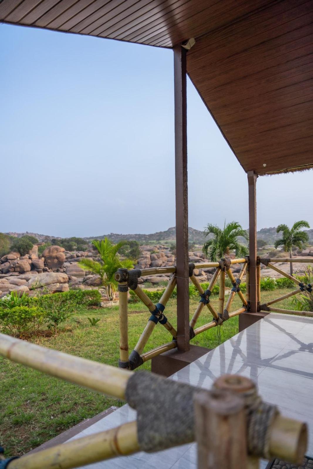 Отель Leo Woods Hampi River View Экстерьер фото