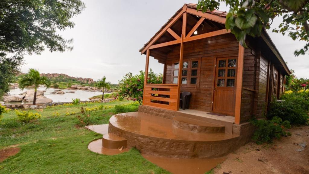 Отель Leo Woods Hampi River View Экстерьер фото